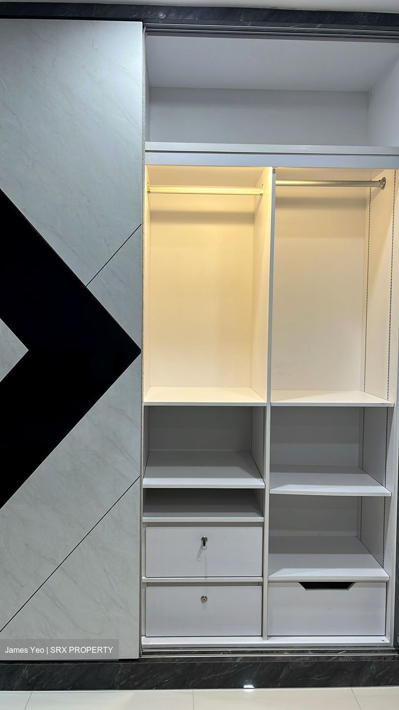 Blk 558 Jurong West Street 42 (Jurong West), HDB Executive #520602921
